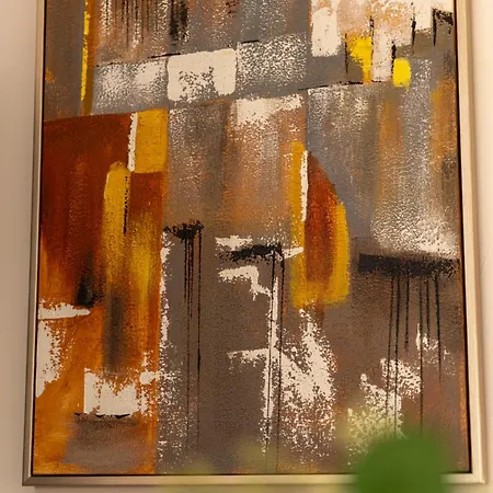 2 Bedroom Flat In Centre Apartman