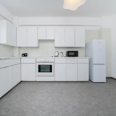 2 Bedroom Flat In Centre Apartman *
