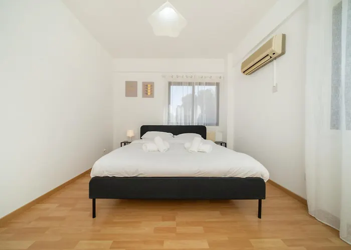 2 Bedroom Flat In Centre * Nikosia