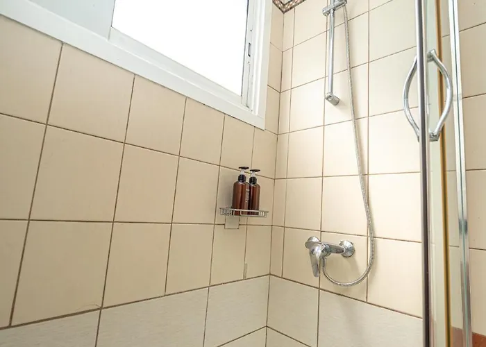 Apartment 2 Bedroom Flat In Centre