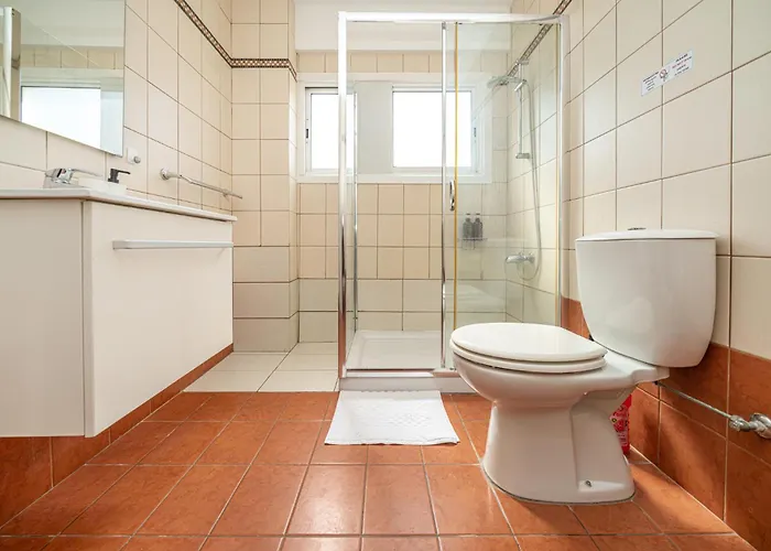 2 Bedroom Flat In Centre Apartment Nikosia